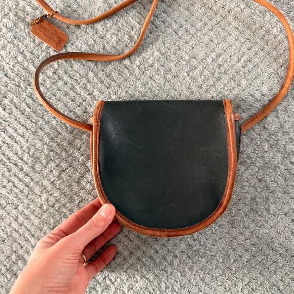 Coach Vintage Mini Half Moon Crossbody Spectator Bag Black W Brown Trim Leather - Picture 4 of 10